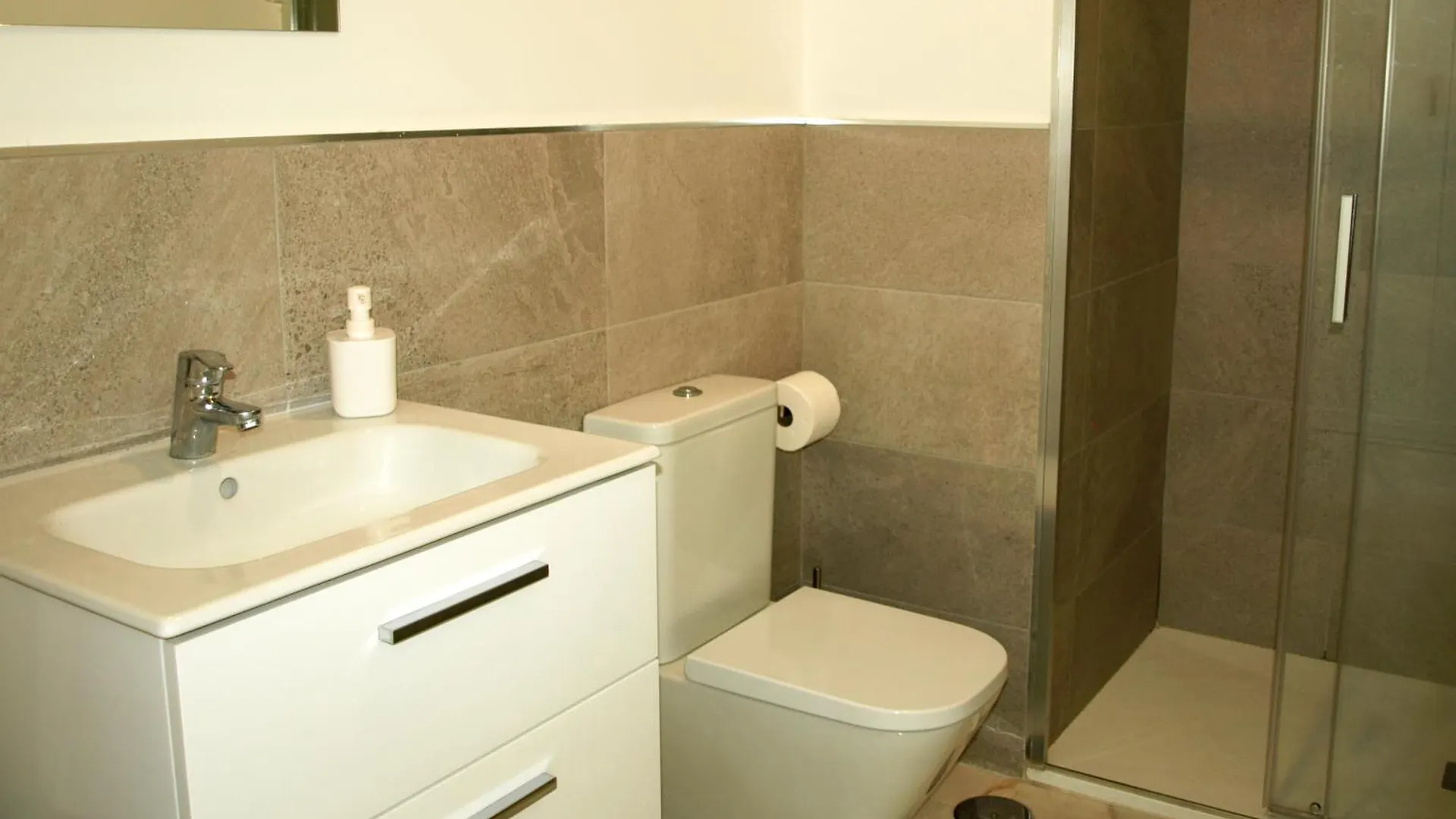 G&H Apartments - Jerez Centro Stay Jerez de la Frontera 0*,